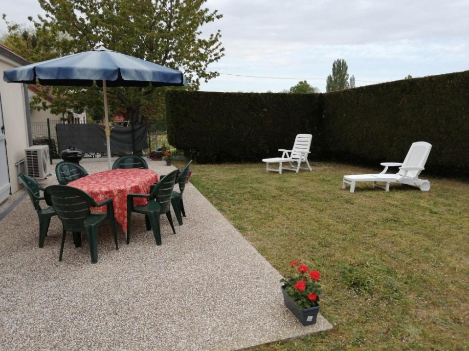 Maison Independante Lailly-en-Val 外观 照片